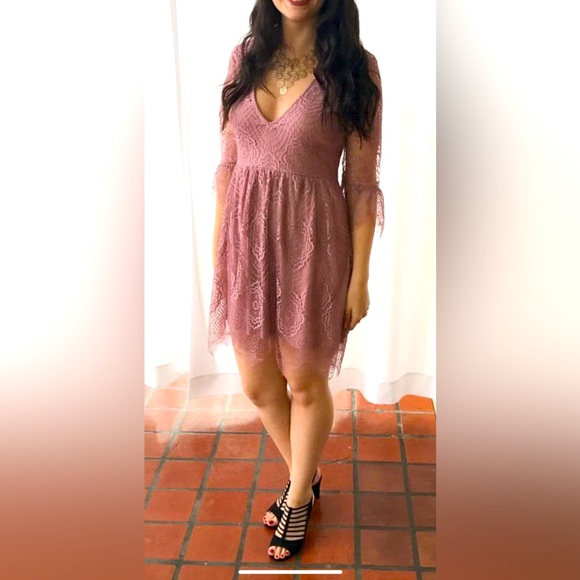 Express Fuschia Lace Dress - Picture 1 of 2